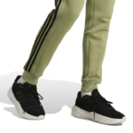 adidas Essentials Fleece 3-Stripes Tapered Cuff Pants