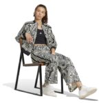 adidas x FARM Tiro Track Pants Γυναικείο Παντελόνι Φόρμας Καμπάνα Ασπρό / Μαύρο
