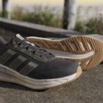 adidas Astrastar Ανδρικά Παπούτσια Τρεξίματος Λαδί