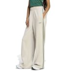 adidas Seasonal Essentials Colourpop Pants with Embroidered Graphic Γυναικείο Παντελόνι Μπεζ