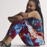adidas x Farm Rio House of Tiro Γυναικείο Παντελόνι Φλοραλ Κόκκινο / Γαλάζιο